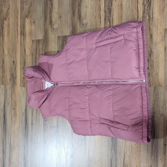 Old Navy Jackets & Coats Old Navy Pink Full Zip Puffer Vest Poshmark